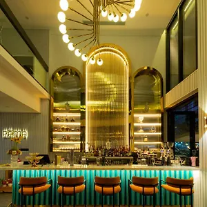 Pama Boutique & Bistro Дананг
