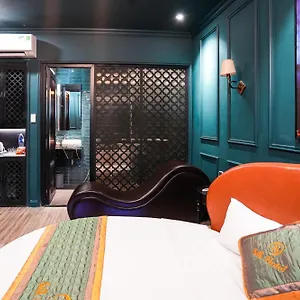 *** Отель Silk Near Tan Son Nhat Airport Вьетнам